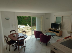 Appartement calme en rez de villa avec jardin